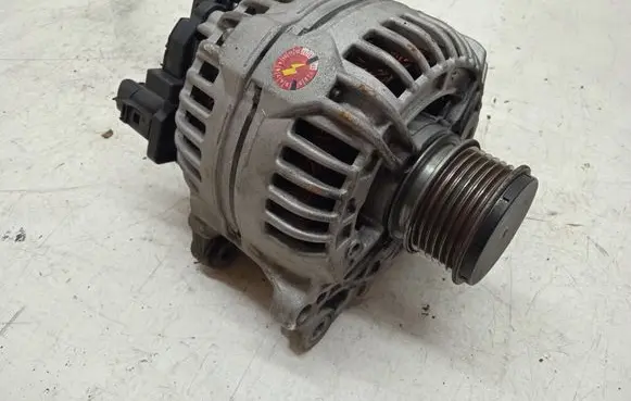 Audi A3 S3 8P Generator/alternator 06F903023