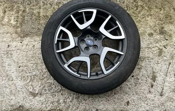 Subaru Crosstrek II R18 alloy rim 28111FL210