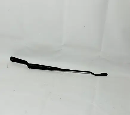 Volkswagen Golf IV Front wiper blade arm 1J1955409A