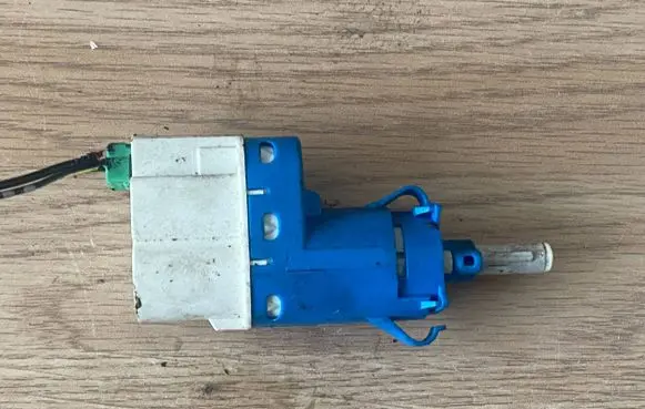 Ford Focus Brake pedal sensor switch 3M5T9C872AB