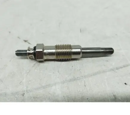 Mercedes-Benz E W124 Glow plug 0001598101 0001598301 0011591701