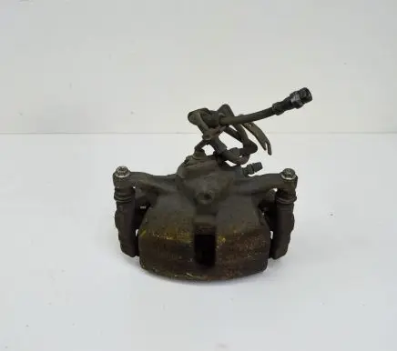 Volkswagen PASSAT B8 Front brake caliper