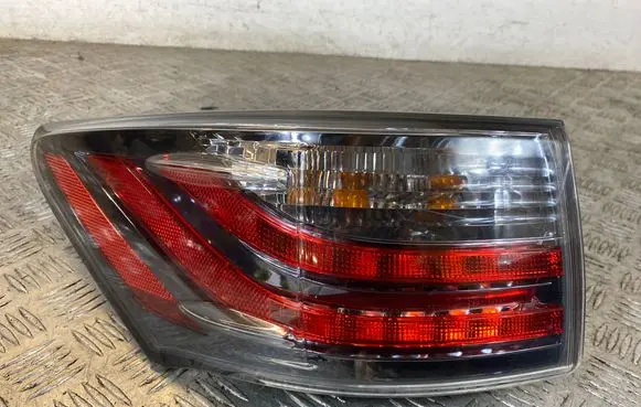 Lexus CT 200H Tailgate rear/tail lights A048960 0213043