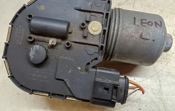 Seat Leon (1P) Wiper motor 1P0955119B HW22SW0601