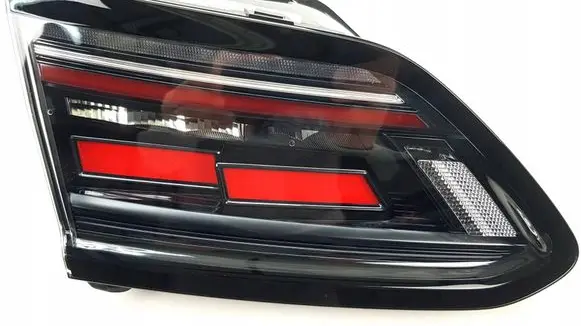 Volkswagen Arteon Tailgate rear/tail lights 3G8945307T