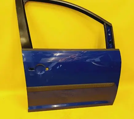 Volkswagen Touran I Front door 