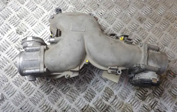 Audi A8 S8 D3 4E Intake manifold 70111700 07L133085A