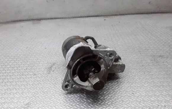 Mazda 3 I Starter motor M000T91381