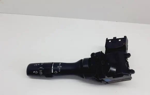 Toyota Avensis T270 Wiper control stalk 05190 17F381