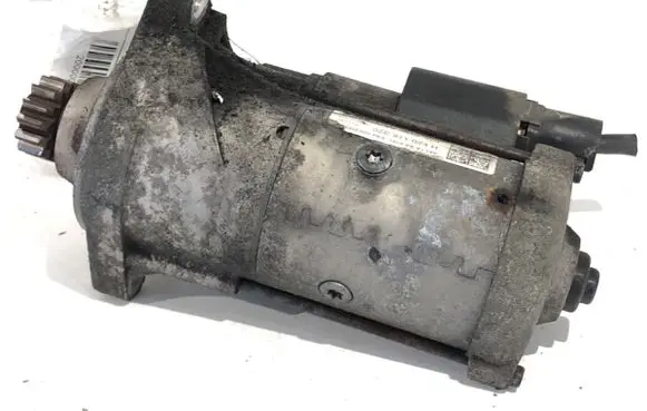 Volkswagen PASSAT B7 Starter motor 02E911024H
