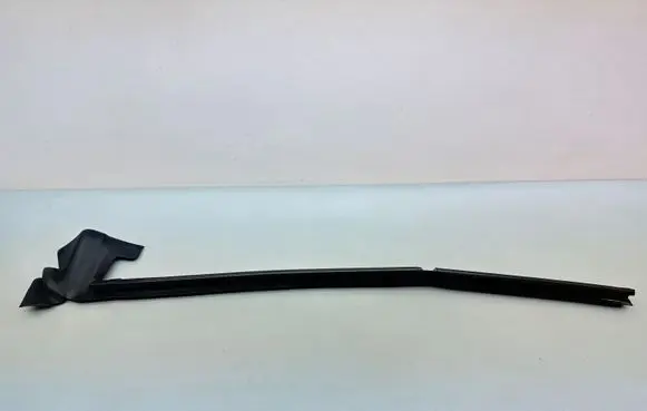 Volkswagen Arteon Shooting Brake Rubber seal front door window/glass 3G8837480
