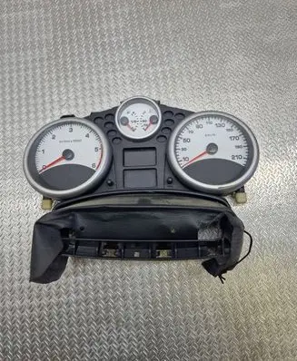 Peugeot 207 Speedometer (instrument cluster) A2C53065547