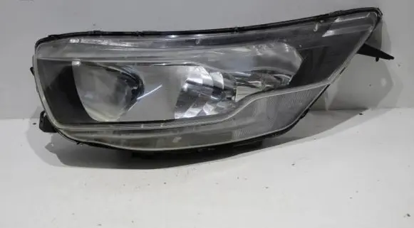Iveco Daily 6th gen Headlight/headlamp 5801473750 15C7T1