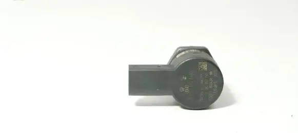 Audi A6 S6 C6 4F Fuel pressure regulator 057130764C
