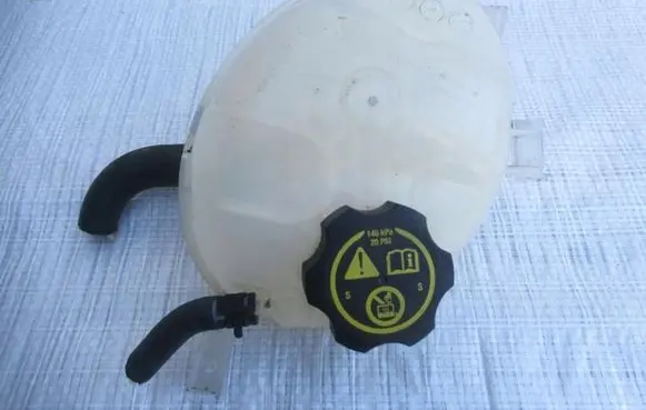 Opel Astra K Coolant expansion tank/reservoir 