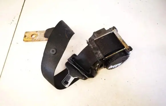 Middle seatbelt (rear)