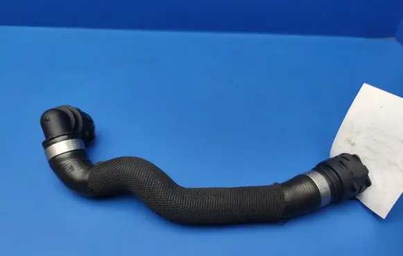 Mercedes-Benz C W205 Engine coolant pipe/hose A2055014684