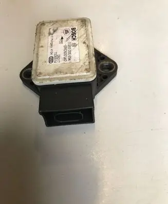 Land Rover Discovery 3 - LR3 ESP acceleration yaw rate sensor SRO500140 7006514 0265005654