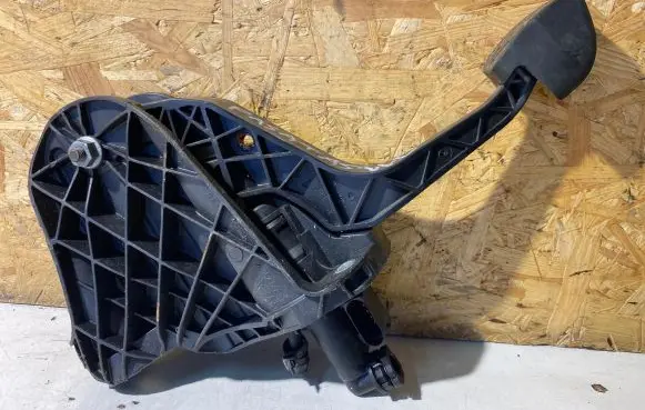 Volkswagen PASSAT B7 Clutch pedal 3C2721359B 490095401 10112008