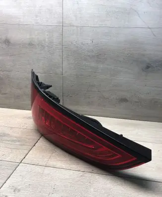 Audi Q5 SQ5 Rear/tail lights AU416PAT2 21240201 8R0945094C