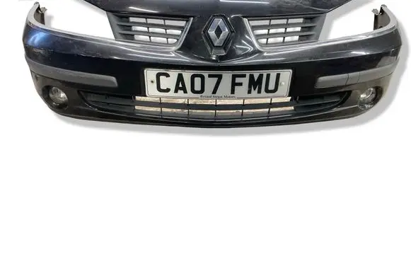 Renault Laguna II Front bumper 