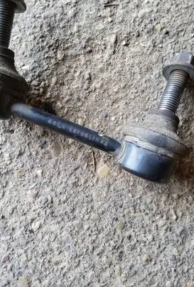 Dodge Durango Rear anti-roll bar/stabilizer link 05168176AA