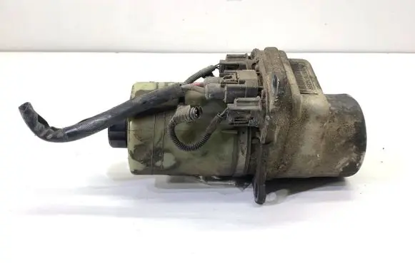Ford Focus C-MAX Power steering pump 4M5113K514BF