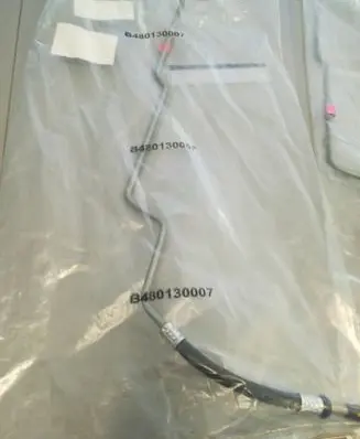 Mercedes-Benz ML W164 Oil fill pipe A1645005072