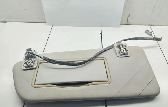 Peugeot 5008 Sun visor A0022S