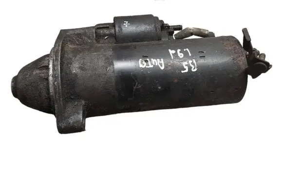 Volkswagen PASSAT B5 Starter motor 068911024F