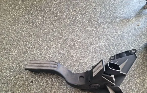Jaguar X-Type Accelerator throttle pedal 2S719F836DA