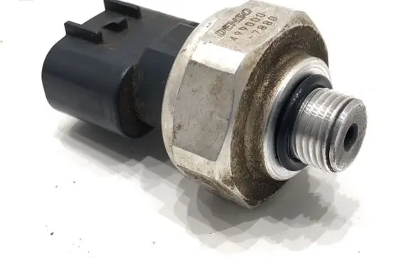 Air conditioning (A/C) pressure sensor