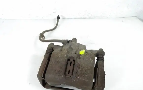 Honda HR-V Front brake caliper