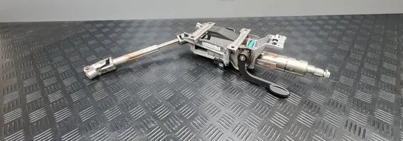 Steering wheel axle set