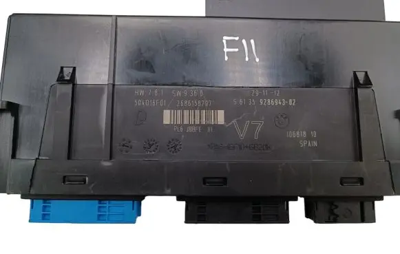 BMW 5 F10 F11 Comfort/convenience module 6135928643
