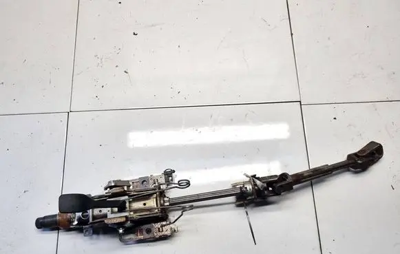 Volkswagen Polo IV 9N3 Steering wheel axle