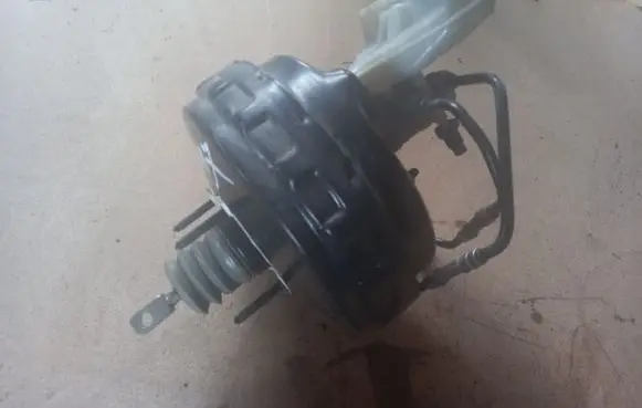 Volvo V70 Brake booster P31274701 03350885571