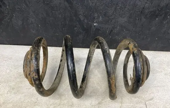 Opel Vivaro Rear coil spring