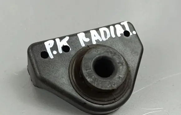 Hyundai Tucson IV NX4 Radiator mount bracket