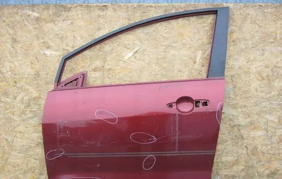 Mazda 5 Front door