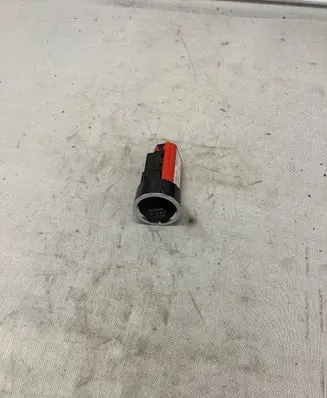Toyota RAV 4 (XA30) Engine start stop button switch 15A8542