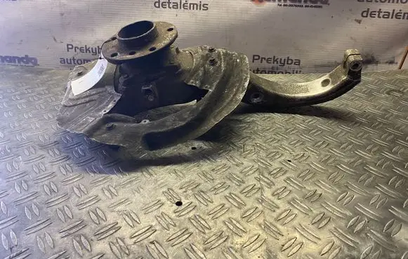 BMW X5 E70 Front wheel hub 31216773784 16193510