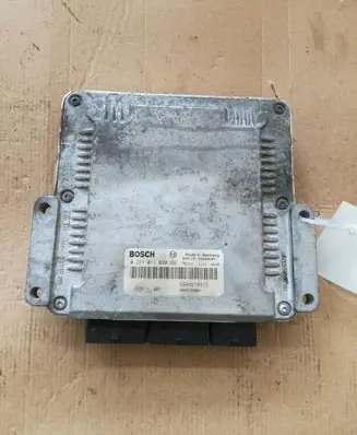 Renault Megane II Engine control unit/module 0281011030