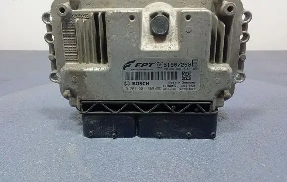 Fiat Linea Engine control unit/module ECU 51807290E