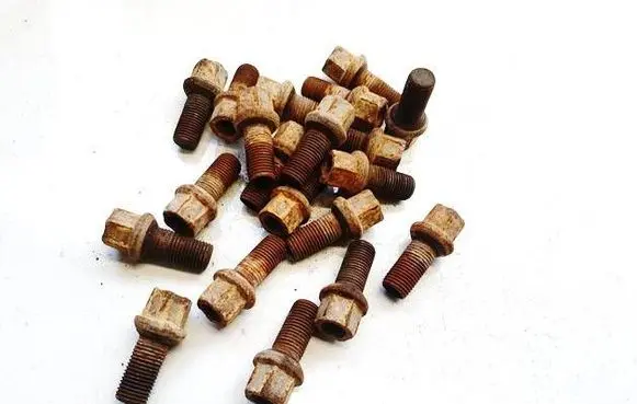 Volkswagen Polo IV 9N3 Nuts/bolts 