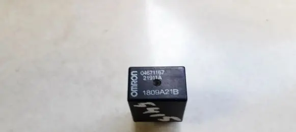 Chrysler 300M Other relay 04671167 21911A
