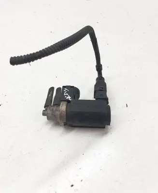 Hyundai Tucson JM Vacuum valve 70027200