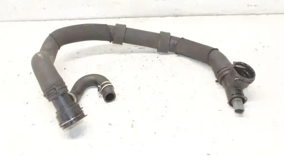 Engine coolant pipe/hose