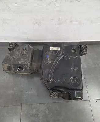 Volkswagen Tiguan AdBlue liquid reservoir 5QF131877L 0F2439198E 2439198E