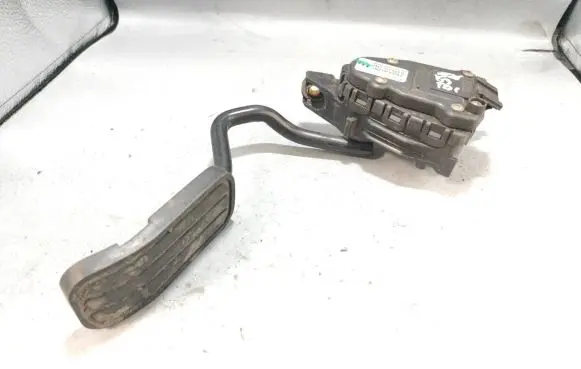 Volkswagen Sharan Accelerator throttle pedal 7M3721603B